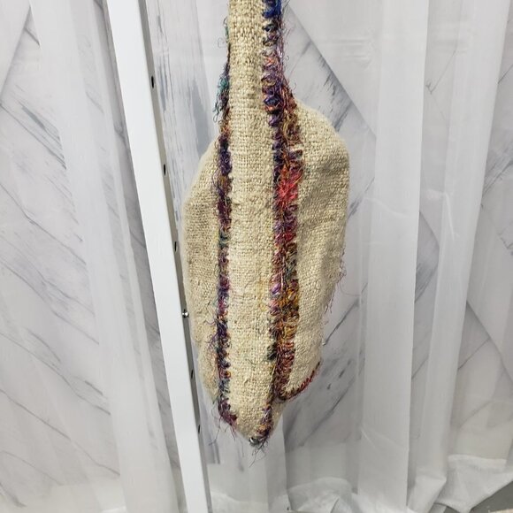 Lakhays Collection Oatmeal Fuzzy Trim 100% Hemp Messenger Crossbody Bag - Picture 4 of 15